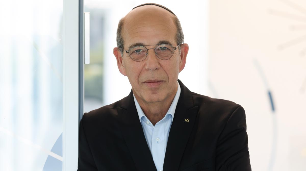 פרופ' אריה צבן